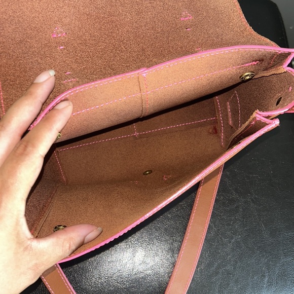 IIBeCa by Joy Gryson Duane Leather Crossbody Bag - Picture 12 of 16